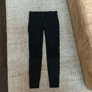 GapFit gfast mesh panel leggings